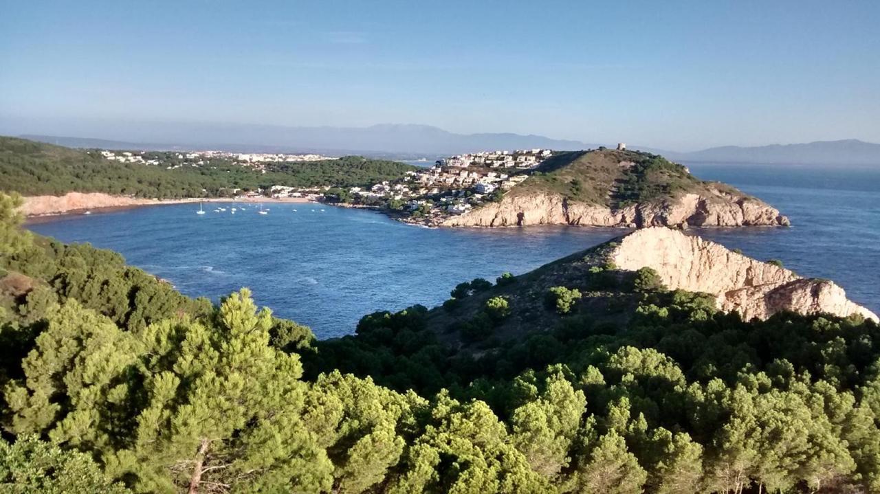 Puig Sureda - Apartamentos L' Escala Bagian luar foto
