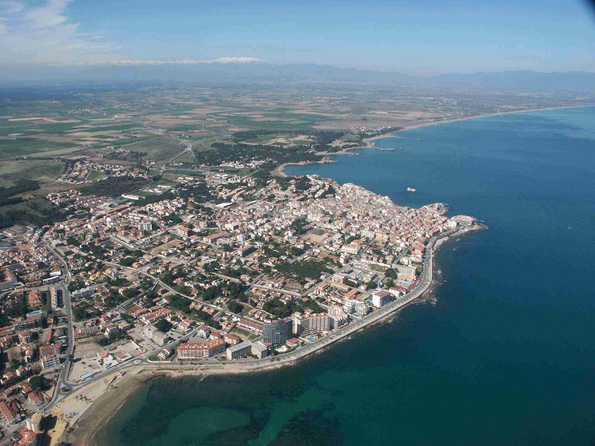 Puig Sureda - Apartamentos L' Escala Bagian luar foto